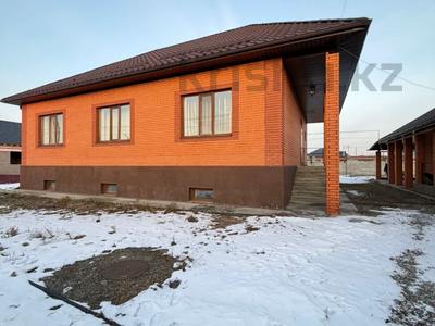 Отдельный дом · 6 комнат · 267 м² · 20 сот., Баян Батыра 19/21 за 75 млн ₸ в Талдыкоргане, мкр Жастар
