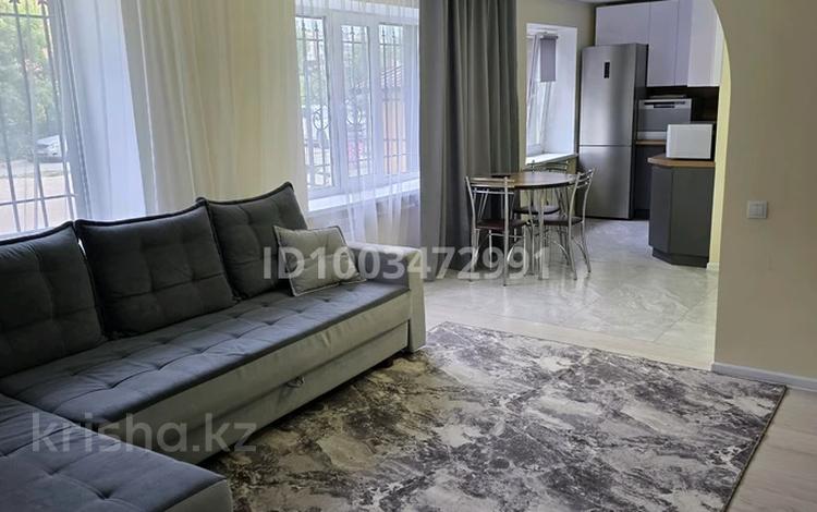 2-комнатная квартира · 43 м² · 1/5 этаж, Ауэзова 102 — Тц "Ак Желкен" за 20 000 ₸ в Щучинске — фото 2