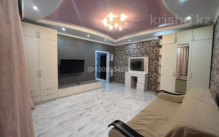 1-комнатная квартира · 60 м² · 7/10 этаж, мкр. Алтын орда, Алия Молдагулова 60/1 — Возле манолы за 26 млн ₸ в Актобе — фото 2