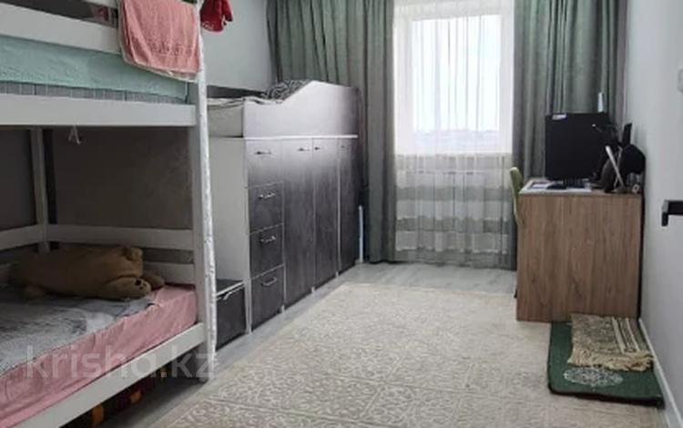 3-бөлмелі пәтер · 80 м² · 8/9 қабат, Юбилейный 2, бағасы: 35 млн ₸ в Костанае — фото 14