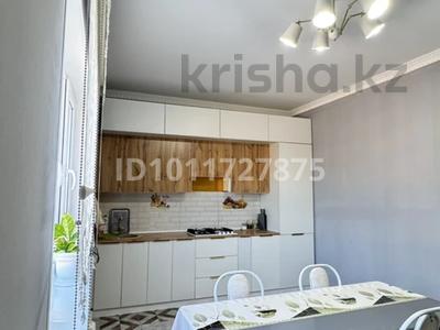 Отдельный дом · 3 комнаты · 120 м² · 8 сот., мкр Кайнар, 32 25 за 26 млн ₸ в Атырау
