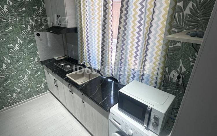 2-бөлмелі пәтер · 35 м² · 1 қабат, Бирлик 8 — Остановка Абайский Поворот! На углу Магазин Сат!, бағасы: 170 000 ₸ в Булактах — фото 17