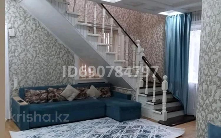 7-бөлмелі үй тәулігіне, 400 м², Байконыр, бағасы: 60 000 〒 в Астане, Сарыарка р-н — фото 2