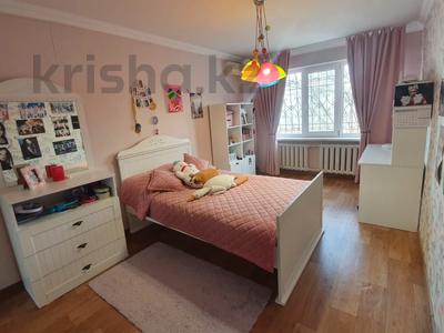 3-комнатная квартира · 68 м² · 5/5 этаж, Абдуллиных — Гоголя за 47 млн 〒 в Алматы, Медеуский р-н