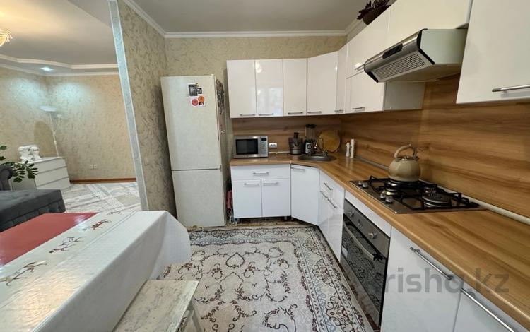 4-комнатная квартира · 71.1 м² · 1/5 этаж, мкр Центральный, Бауыржан Момышулы 21 за 30 млн ₸ в Атырау — фото 2
