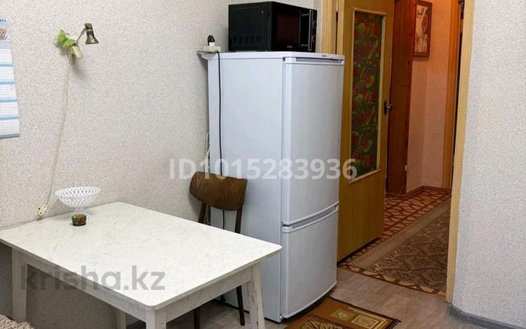 3-комнатная квартира · 74 м² · 2/5 этаж, мкр Городской Аэропорт, штурманская 1/6 за 24 млн ₸ в Караганде, Казыбек би р-н — фото 2