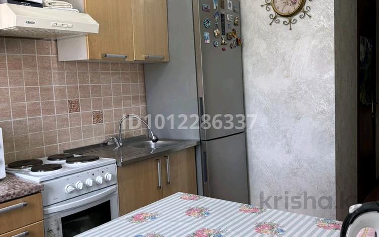 2-бөлмелі пәтер · 45 м² · 4/5 қабат, Пришахтинск, Пришахтинск, 23й микрорайон 12, бағасы: 15.7 млн ₸ в Караганде, Алихана Бокейханова р-н — фото 2