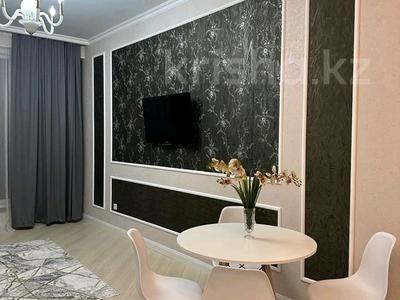 Аренда квартир посуточно в Алматы: 2-комнатная квартира · 45 м² · 5 этаж, Манаса 22/2 — Абая за 20 000 〒 2-комнатная квартира · 45 м² · 5 этаж, Манаса 22/2 — Абая за 20 000 〒 в Алматы, Алмалинский р-н