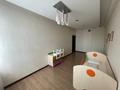 3-комнатная квартира · 170 м² · 8/12 этаж, Ташенова 8 — Бараева за 550 000 ₸ в Астане, Алматы р-н — фото 14