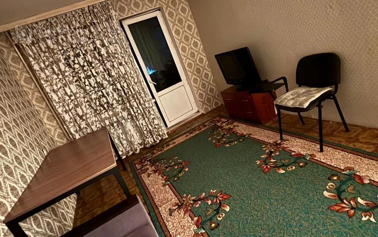 1-комнатная квартира · 32 м², Мкр. Айнабулак-2 за 150 000 ₸ в Алматы, Жетысуский р-н — фото 2