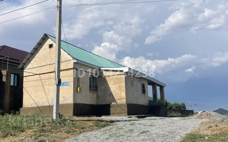 Отдельный дом · 3 комнаты · 75 м² · 8 сот., мкр Асар-2 Көкбастау 80 — Детский больница , 138 мектеп, Акбаян детский сад , Бал-бүлдіршін детский сад , 101 маркет , Оптовик 3 ,Асар строй , Салон красоты, Аптека за 20 млн ₸ в Шымкенте, Абайский р-н — фото 2