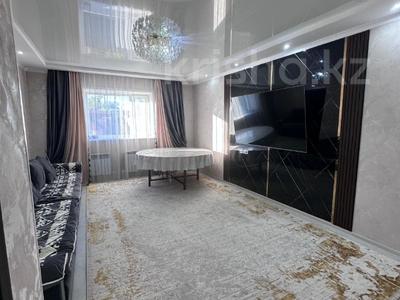 Отдельный дом · 5 комнат · 140.2 м² · 4.5 сот., Набережная за 73 млн 〒 в Костанае