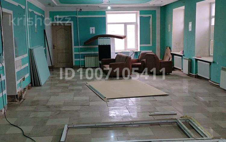 Свободное назначение · 80 м² за 190 000 ₸ в Караганде, Казыбек би р-н — фото 2
