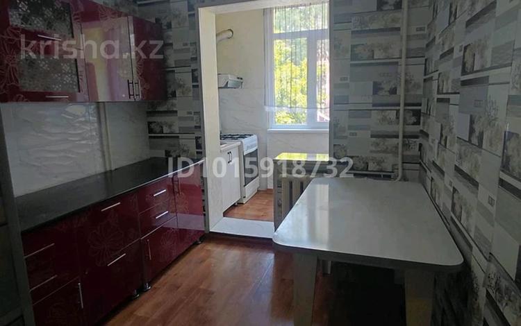 4-комнатная квартира · 80 м² · 2/5 этаж, мкр Алатау 52 — Остоновка сейфулина за 150 000 ₸ в Таразе — фото 2
