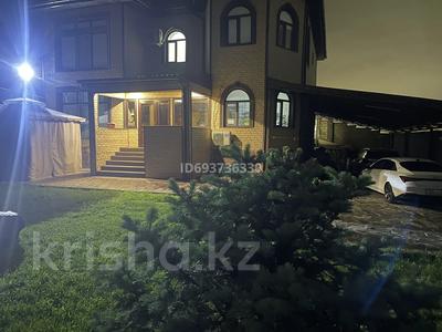 Отдельный дом · 5 комнат · 240 м² · 6 сот., Махамбета 17 — Не далеко от Магнума за 95 млн ₸ в 