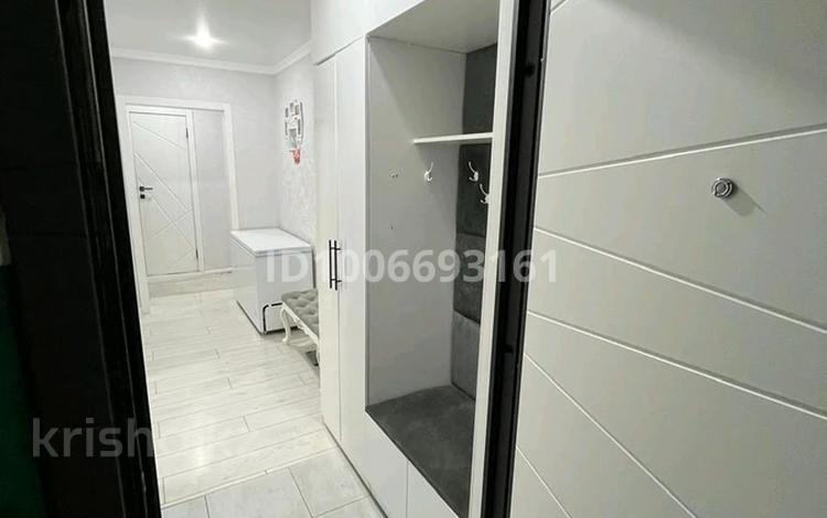 3-бөлмелі пәтер · 68 м² · 5/9 қабат, мкр Юго-Восток, Мкр Юго-Восток, 30й микрорайон 29 — Школа Дарын, бағасы: 31.5 млн ₸ в Караганде, Казыбек би р-н — фото 2