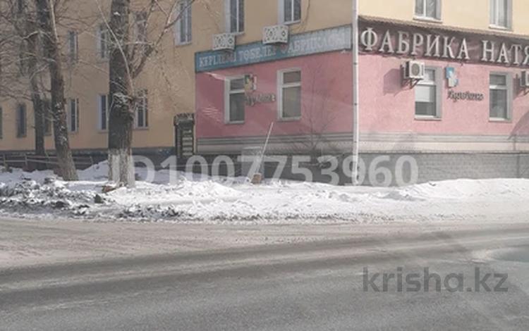 2-бөлмелі пәтер · 60 м² · 1/4 қабат, Назарбаева 54, бағасы: 19 млн ₸ в Усть-Каменогорске, Ульбинский — фото 17