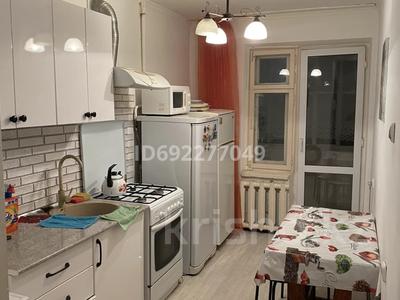 3-комнатная квартира · 70 м² · 1/5 этаж, 4 микрайон — Ориентировочно возле 3школы за 150 000 〒 в Аксае
