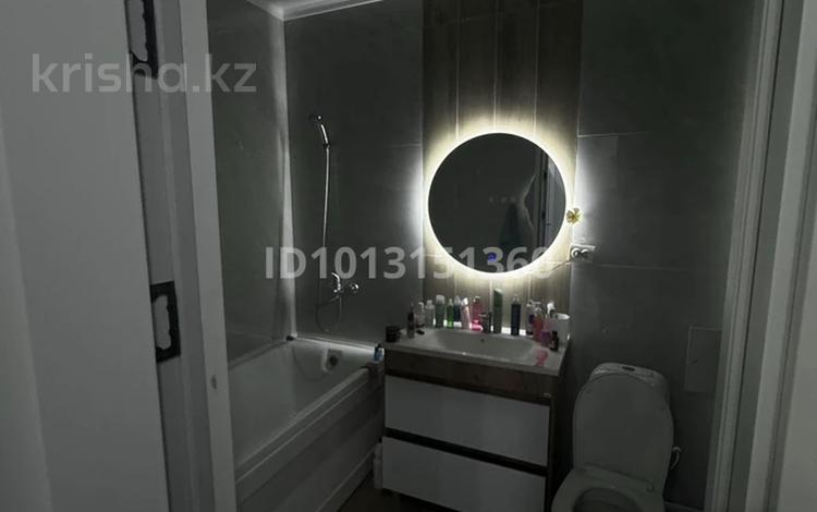 2-бөлмелі пәтер · 75 м² · 4/5 қабат, Алтын орда 20б, бағасы: 180 000 ₸ в Актобе — фото 2