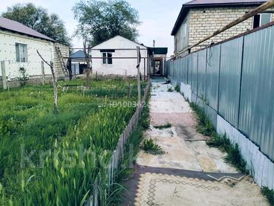 Отдельный дом · 2 комнаты · 60 м², Ск пенсионера-2 42 — Нокина за 100 000 〒 в Актобе, мкр. Курмыш