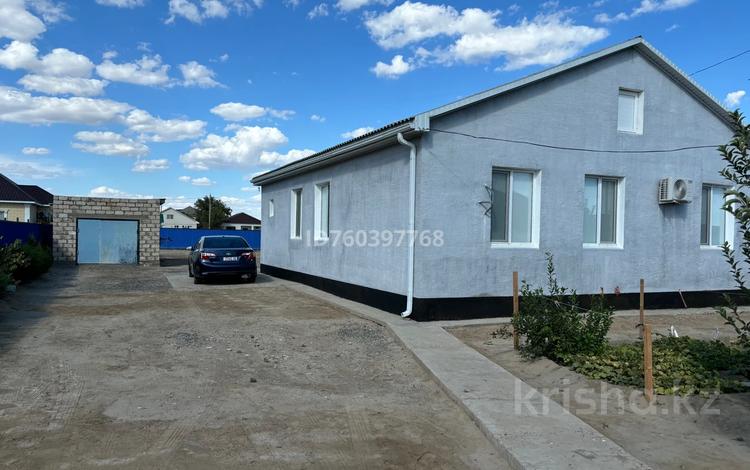 Отдельный дом · 3 комнаты · 150 м² · 10 сот., пгт Балыкши, Курилкино за 23 млн 〒 в Атырау — фото 2