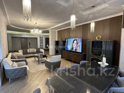 5-комнатная квартира · 220 м² · 7/8 этаж, Кунаева 65 за 130 млн 〒 в Шымкенте, Туран р-н