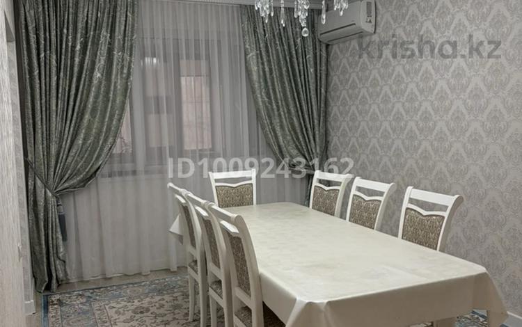 5-комнатная квартира · 120 м² · 1/5 этаж, 11-й мкр 28 за 45 млн ₸ в Актау — фото 2