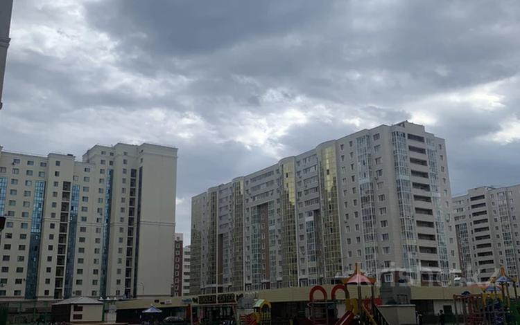 1-комнатная квартира, 40 м², 13/17 этаж помесячно, Мангилик Ел 17