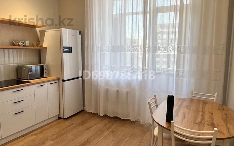 1-комнатная квартира · 43 м² · 8/9 этаж, Жошы хан 27 за 270 000 ₸ в Астане, Есильский р-н — фото 7