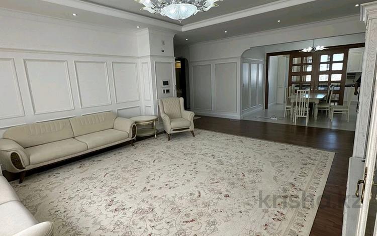 5-комнатная квартира · 240 м² · 10/18 этаж, Ахмет Байтурсынулы 1, 3, 5, 9 за 1.6 млн ₸ в Астане, Сарайшык р-н — фото 2