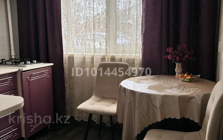 1-комнатная квартира · 34 м² · 2/5 этаж, мкр Новый Город, Мкр Новмаый Город 3 за 13 000 ₸ в Караганде, Казыбек би р-н — фото 2