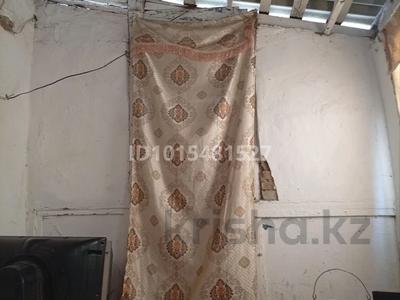 Отдельный дом · 6 комнат · 24 м² · 2400 сот., Амангелді 31 — Мектептік қасында за 6 млн ₸ в Асыкате