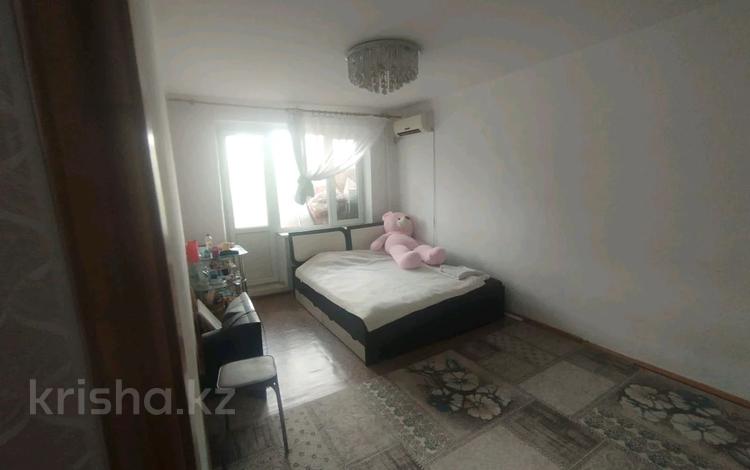 2-бөлмелі пәтер · 48 м² · 4/5 қабат, мкр 8 — остановки на 8 мкр, бағасы: 15 млн ₸ в Актобе — фото 2
