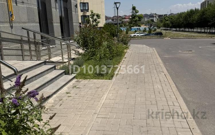 2-бөлмелі пәтер · 70 м² · 2/10 қабат, Нұрсәт ш/а, Аргынбекова 89Б, бағасы: 38 млн ₸ в Шымкенте, Каратауский р-н — фото 2