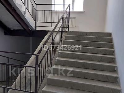 2-бөлмелі пәтер · 56 м² · 3/9 қабат, мкр. Алтын орда, Нурсити 3 мкр, бағасы: 15.5 млн ₸ в Актобе
