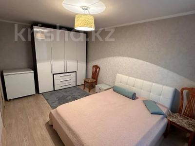 3-бөлмелі пәтер, 59 м², 2/5 қабат, Кенесары 50, бағасы: 22 млн 〒 в Астане, р-н Байконур