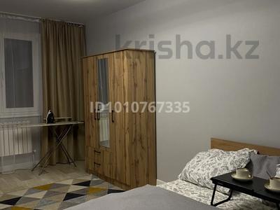 2-бөлмелі пәтер · 65 м² · 5/12 қабат, Нурлы жол 58 — За драм театром, бағасы: 15 000 ₸ в Усть-Каменогорске, Ульбинский