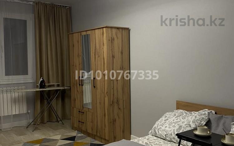 2-комнатная квартира · 65 м² · 5/12 этаж, Нурлы жол 58 — За драм театром за 15 000 ₸ в Усть-Каменогорске, Ульбинский — фото 24