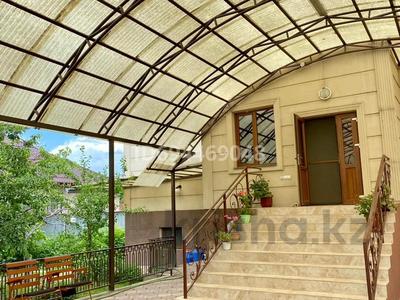 Отдельный дом · 10 комнат · 317 м² · 8 сот., Береке 13 за 75 млн 〒 в Каскелене