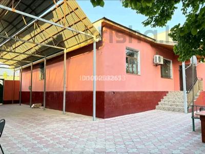 Жеке үй · 5 бөлме · 230 м², Ыкылас 3 15, бағасы: 30 000 〒 в Туркестане