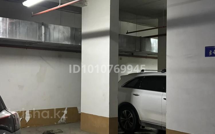Паркинг · 43 м² · Кабанбай батыра 48 за 1.4 млн ₸ в Астане, Есильский р-н — фото 2