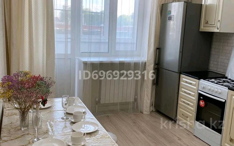 1-комнатная квартира · 50 м² · 1/9 этаж, мкр. Алтын орда, Газизы Жубановой 146к2 — Санкибай батыра за 12 990 〒 в Актобе — фото 2