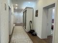 6-бөлмелі пәтер · 200 м² · 3/3 қабат, Хиуаз Доспанова 26, бағасы: 95 млн ₸ в Уральске — фото 13