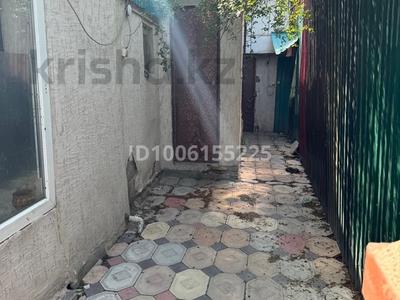 Часть дома · 1 комната · 20 м², Зубарева 47 — По 2gis ориентир Зубарева 74 за 90 000 〒 в Алматы, Жетысуский р-н