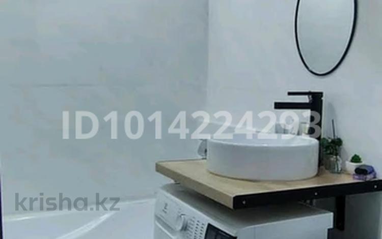 2-комнатная квартира · 43 м² · 4/4 этаж, Глинки 39 за 17 млн ₸ в Семее — фото 2