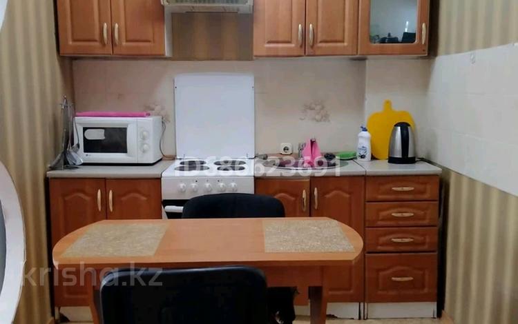 2-комнатная квартира · 50 м² · 8/16 этаж, Торайгырова 3/1 за 12 000 ₸ в Астане, Сарыарка р-н — фото 7