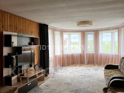 Дом · 4 комнаты · 205 м², Набережная 36а — Озеро за 80 000 ₸ в Бурабае