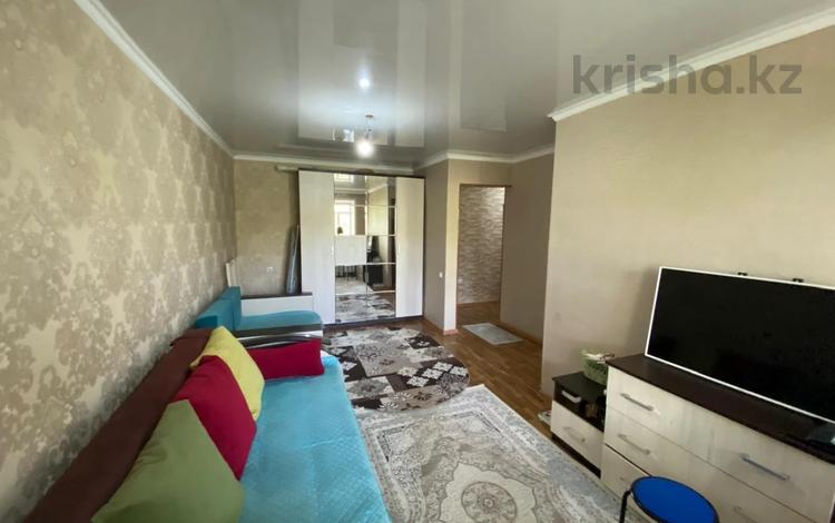 1-комнатная квартира · 31.8 м² · 5/5 этаж, Майкудук, 12й микрорайон за 7.5 млн 〒 в Караганде, Алихана Бокейханова р-н — фото 2