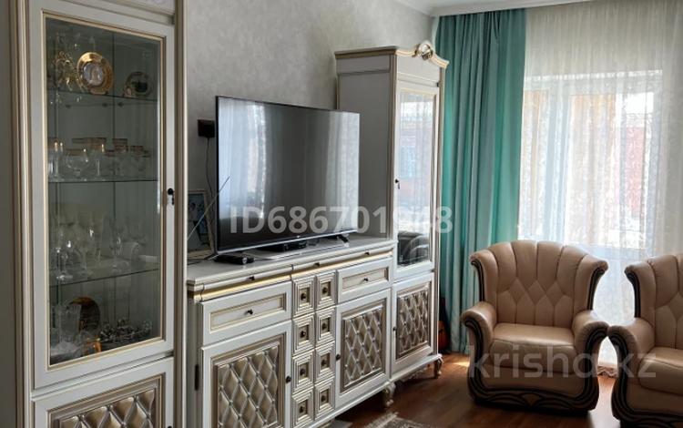 3-комнатная квартира, 120 м², 4/4 этаж, Сатпаева 316 за 65 млн 〒 в Павлодаре — фото 2