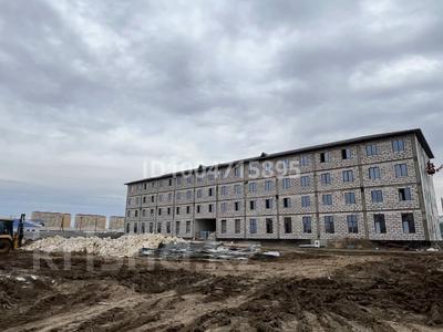 Аренда коммерческой недвижимости в Атырауской обл.: Свободное назначение, офисы, магазины и бутики, склады, азс, автосервисы и автомойки, общепит, салоны красоты, сельское хозяйство, бани, гостиницы и зоны отдыха, фитнес и спорт, медцентры и аптеки, образование, развлечения, конференц-залы, кабинеты и рабочие места, студии · 2000 м² за 6 млн 〒 Свободное назначение, офисы, магазины и бутики, склады, азс, автосервисы и автомойки, общепит, салоны красоты, сельское хозяйство, бани, гостиницы и зоны отдыха, фитнес и спорт, медцентры и аптеки, образование, развлечения, конференц-залы, кабинеты и рабочие места, студии · 2000 м² за 6 млн 〒 в Атырау, мкр Центральный